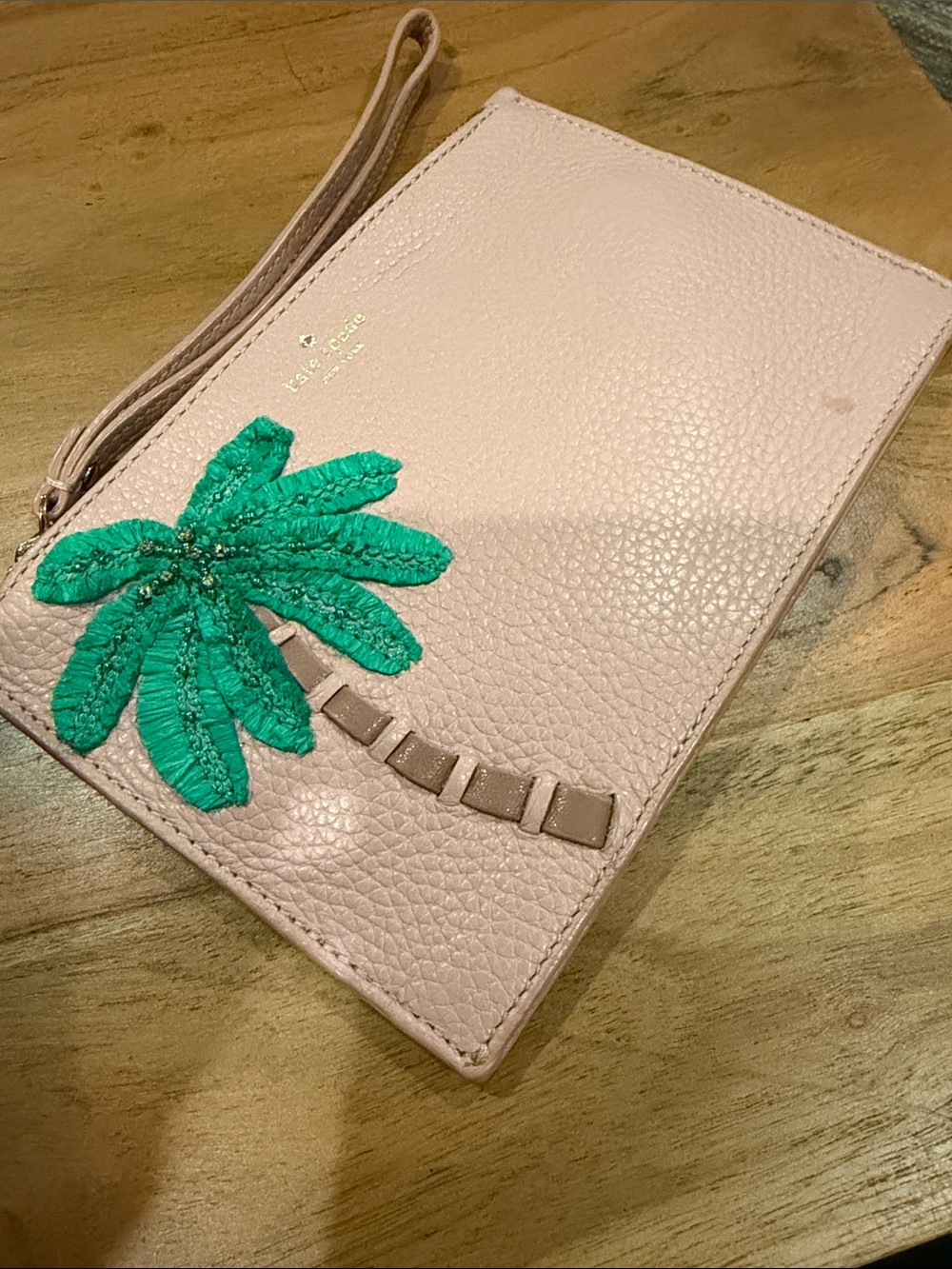 NWT Kate Spade On Purpose Embellished Palm Mini Leather Wristlet - Picture 2 of 5